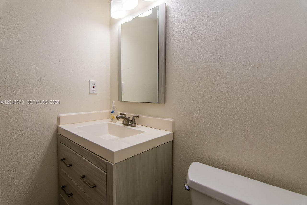 8900 Washington Blvd , Unit 117, Pembroke Pines, FL 33025 Photo