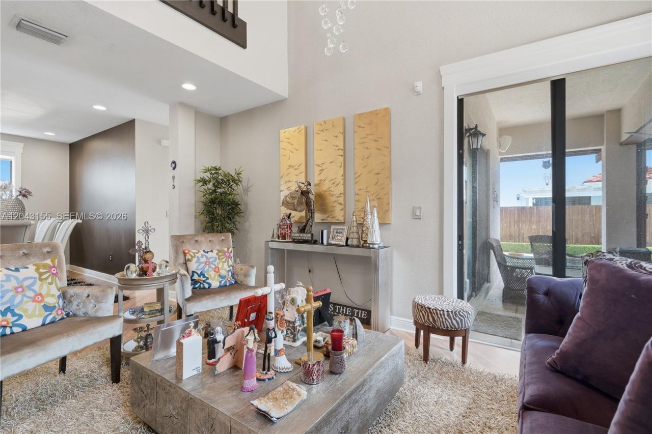 1016 NW 99th Psge , Unit 1016, Miami, FL 33172 Photo