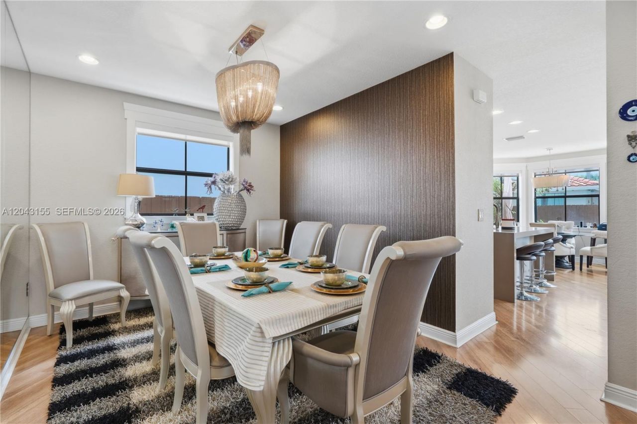1016 NW 99th Psge , Unit 1016, Miami, FL 33172 Photo