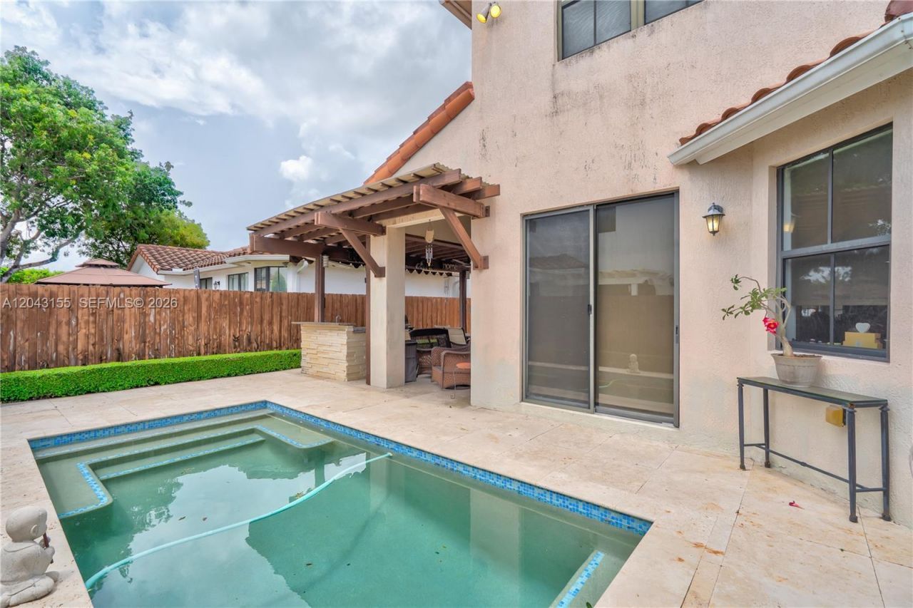 1016 NW 99th Psge , Unit 1016, Miami, FL 33172 Photo
