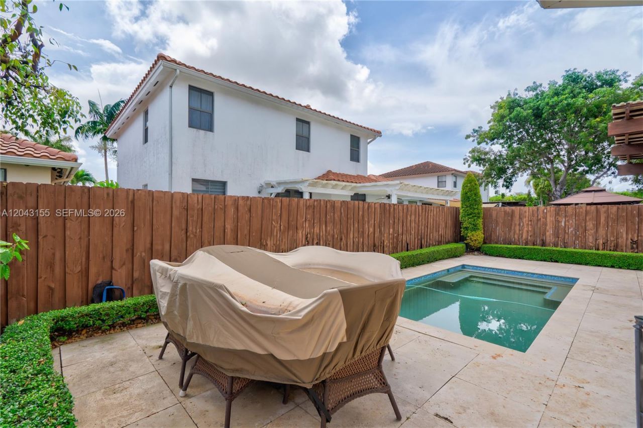 1016 NW 99th Psge , Unit 1016, Miami, FL 33172 Photo