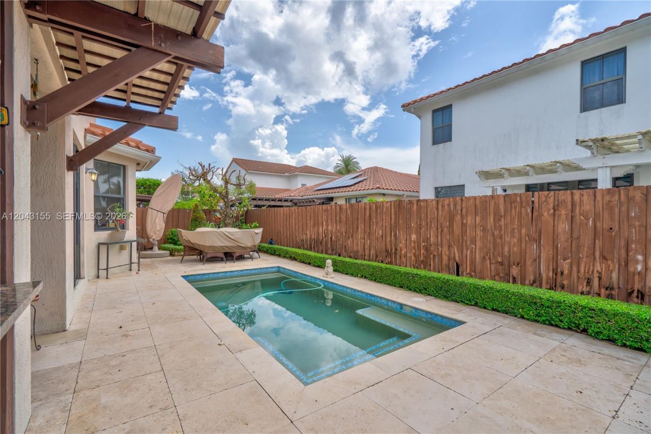 1016 NW 99th Psge , Unit 1016, Miami, FL 33172 Photo