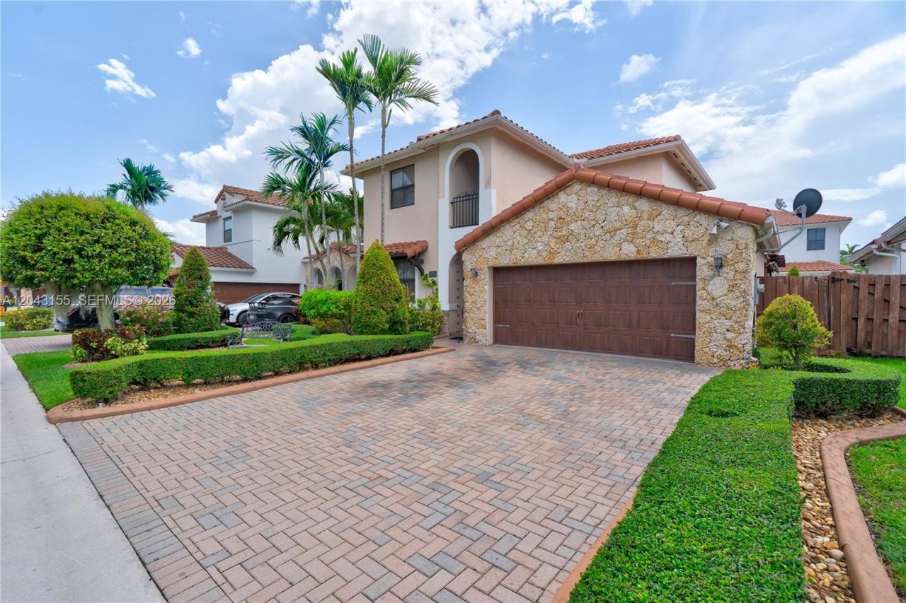 1016 NW 99th Psge , Unit 1016, Miami, FL 33172 Photo