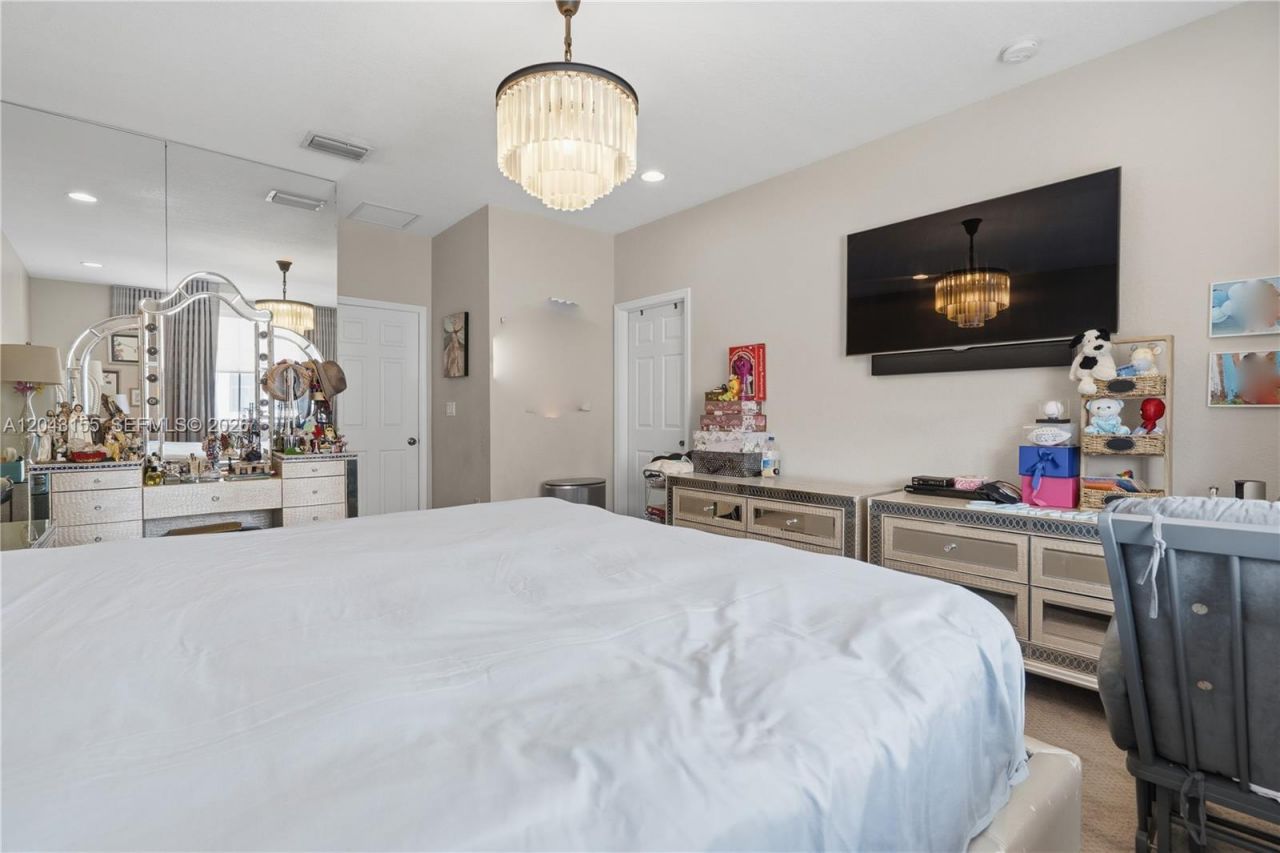 1016 NW 99th Psge , Unit 1016, Miami, FL 33172 Photo