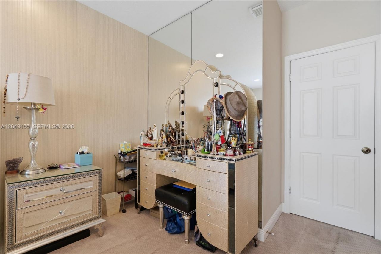 1016 NW 99th Psge , Unit 1016, Miami, FL 33172 Photo
