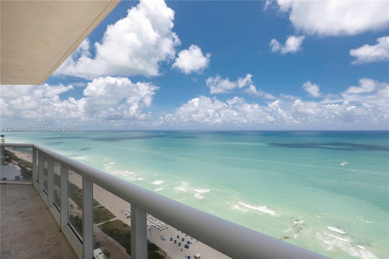 4779 Collins Ave , Unit 3102, Miami Beach, FL 33140 Photo