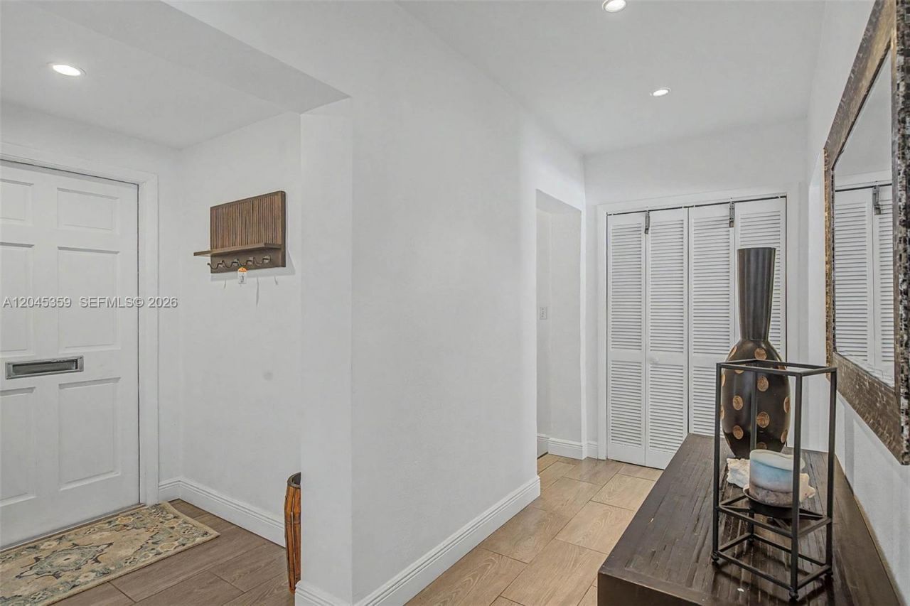 340 Atlantic Rd , Key Biscayne, FL 33149 Photo