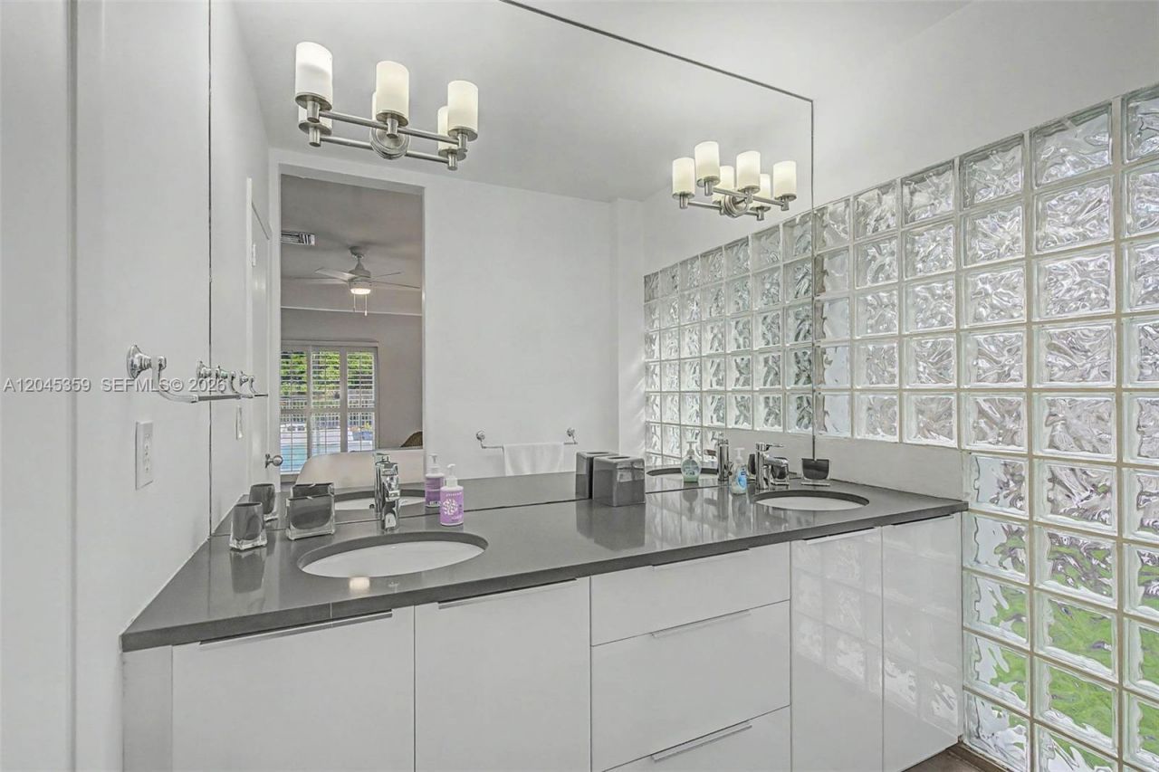 340 Atlantic Rd , Key Biscayne, FL 33149 Photo