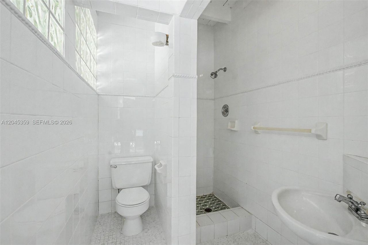 340 Atlantic Rd , Key Biscayne, FL 33149 Photo