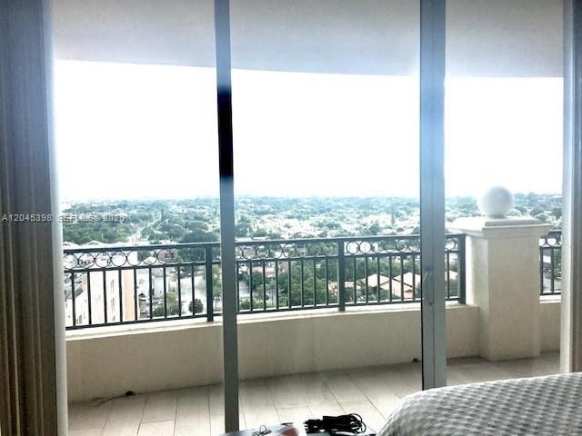 3232 SW 22nd Ter, Unit 1303, Miami, FL 33145 Photo