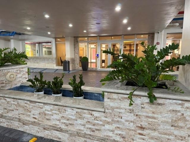 3232 SW 22nd Ter, Unit 1303, Miami, FL 33145 Photo