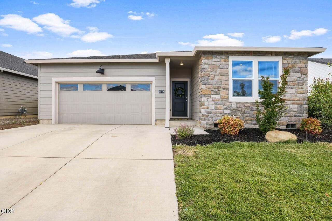 2770 Pronghorn Lane, Medford, OR 97504 Main Photo