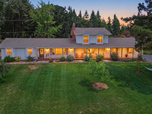 3441 Oak Grove Dr NW, Albany, OR 97321