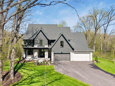 5570 Wedgewood Drive , Shorewood, MN 55331