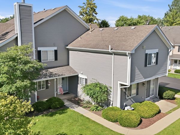615 Silver Creek Road , Unit 615, Woodstock, IL 60098
