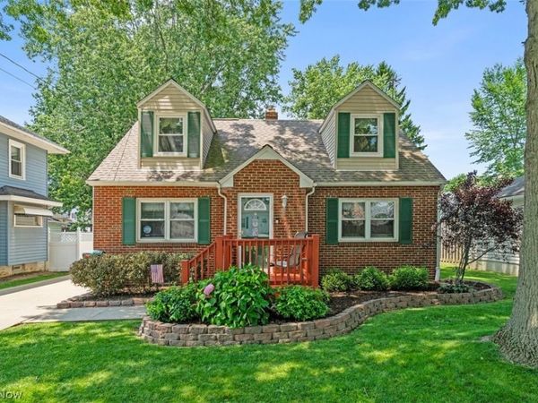 1872 19th Street , Cuyahoga Falls, OH 44223