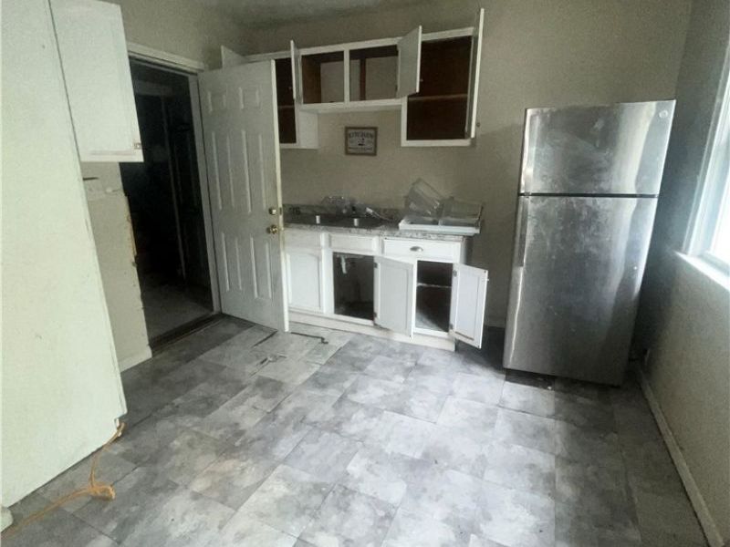 4015 E 143rd Street, Cleveland, OH 44128 Photo 14