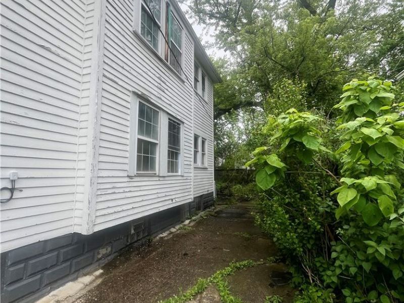 4015 E 143rd Street, Cleveland, OH 44128 Photo 4