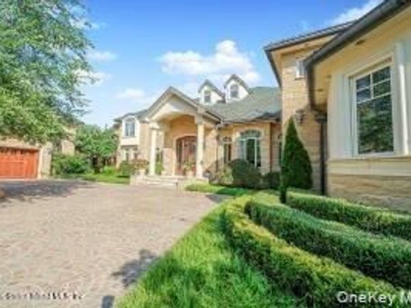 50 Wakefield , Staten Island, NY 10312
