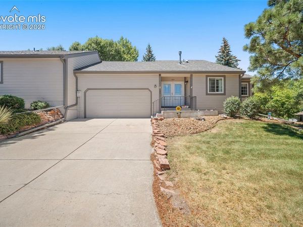 180 Cobblestone Drive, Colorado Springs, CO 80906