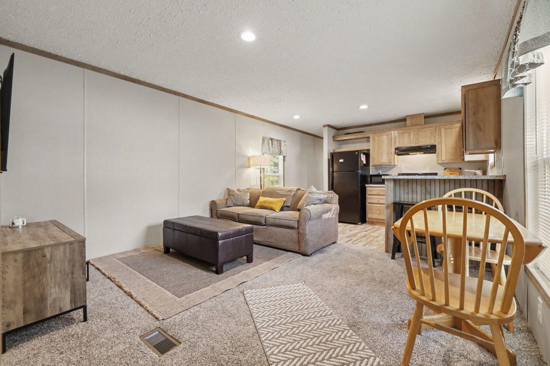 128 Crooked Island Circle Photo 6
