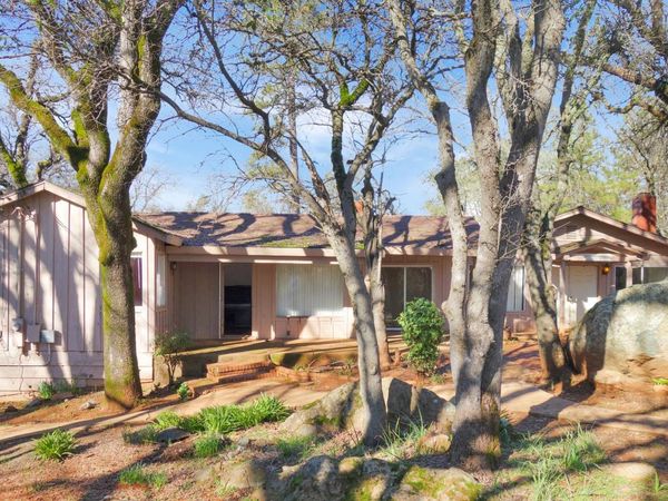 111 Covey Rd, Auburn, CA 95603