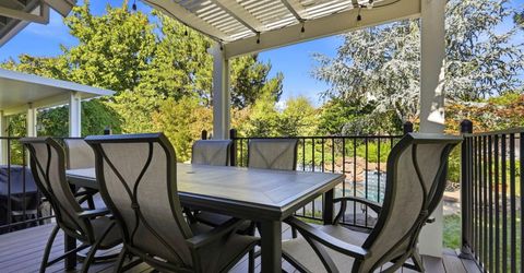 8804 Bradbury Ct, Elk Grove, CA 95624 Photo