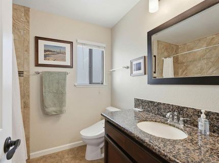 8804 Bradbury Ct, Elk Grove, CA 95624 Photo
