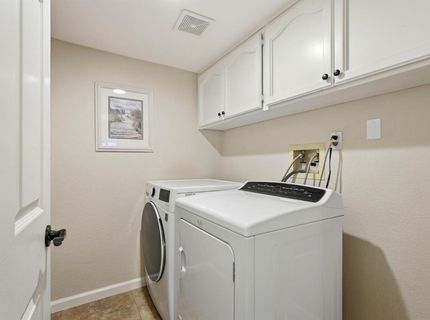 8804 Bradbury Ct, Elk Grove, CA 95624 Photo