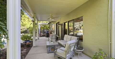 8804 Bradbury Ct, Elk Grove, CA 95624 Photo