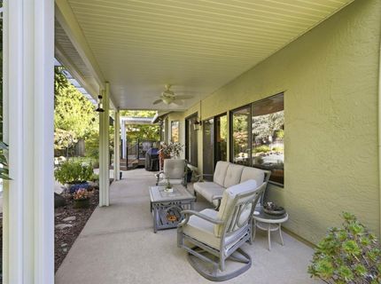 8804 Bradbury Ct, Elk Grove, CA 95624 Photo