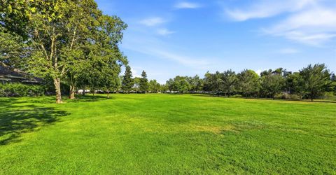 8804 Bradbury Ct, Elk Grove, CA 95624 Photo