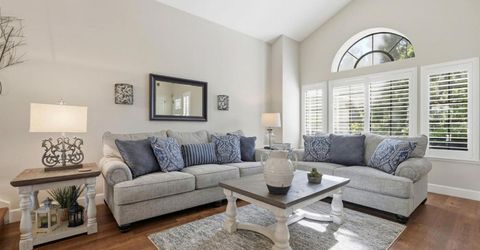 8804 Bradbury Ct, Elk Grove, CA 95624 Photo