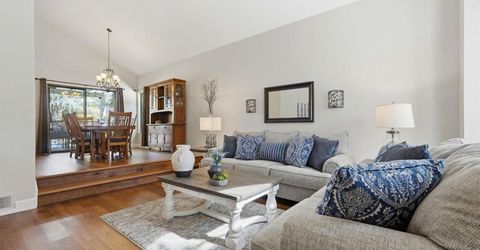 8804 Bradbury Ct, Elk Grove, CA 95624 Photo