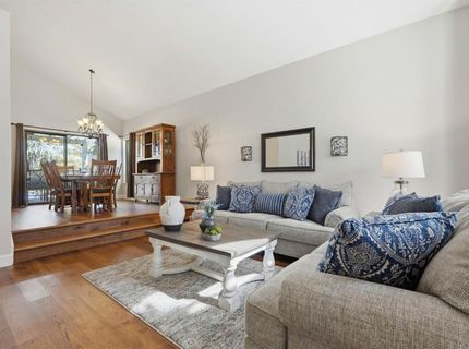 8804 Bradbury Ct, Elk Grove, CA 95624 Photo