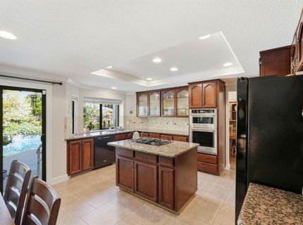 8804 Bradbury Ct, Elk Grove, CA 95624 Photo