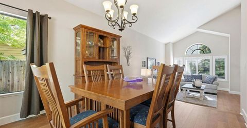 8804 Bradbury Ct, Elk Grove, CA 95624 Photo