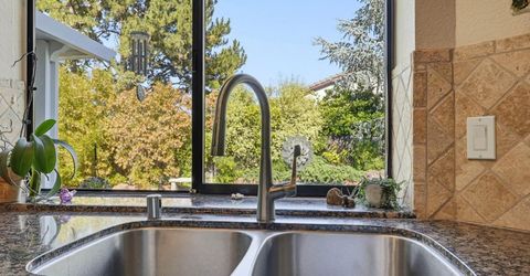 8804 Bradbury Ct, Elk Grove, CA 95624 Photo