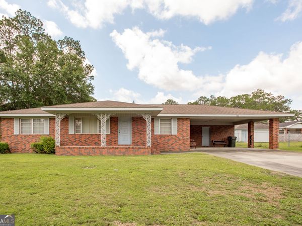 705 Beville Street, Waycross, GA 31501
