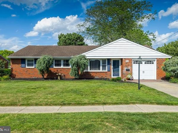 112 CARSON AVENUE, GIBBSTOWN, NJ 08027