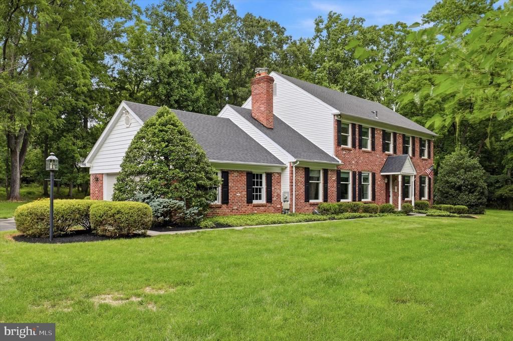 805 LEWIS LANE, AMBLER, PA 19002