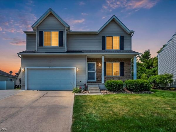 1174 Brittany Boulevard , Akron, OH 44312