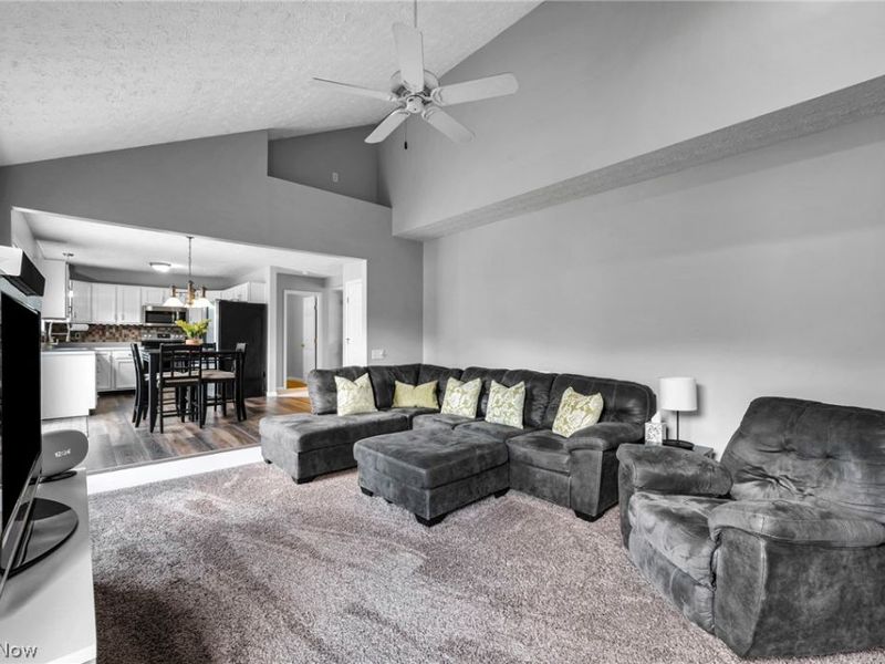 1174 Brittany Boulevard, Akron, OH 44312 Photo 3