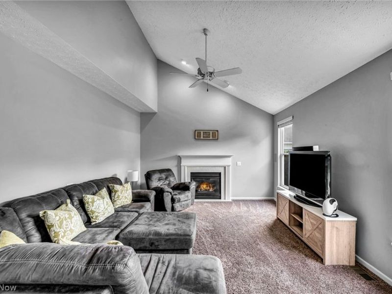 1174 Brittany Boulevard, Akron, OH 44312 Photo 4
