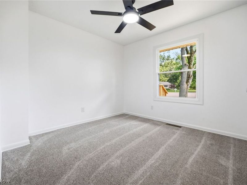 2195 Yorktown Street NW, Uniontown, OH 44685 Photo 24