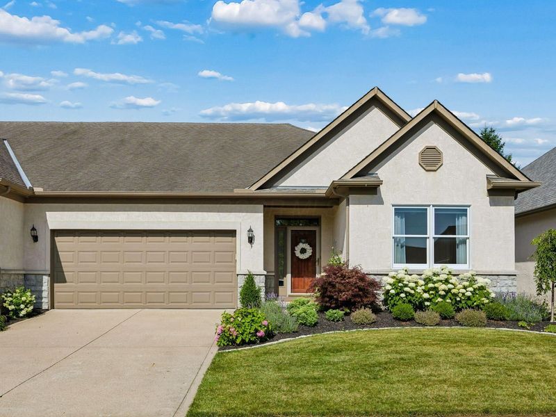5349 Castle Pines, Columbus, OH 43235 Photo 1