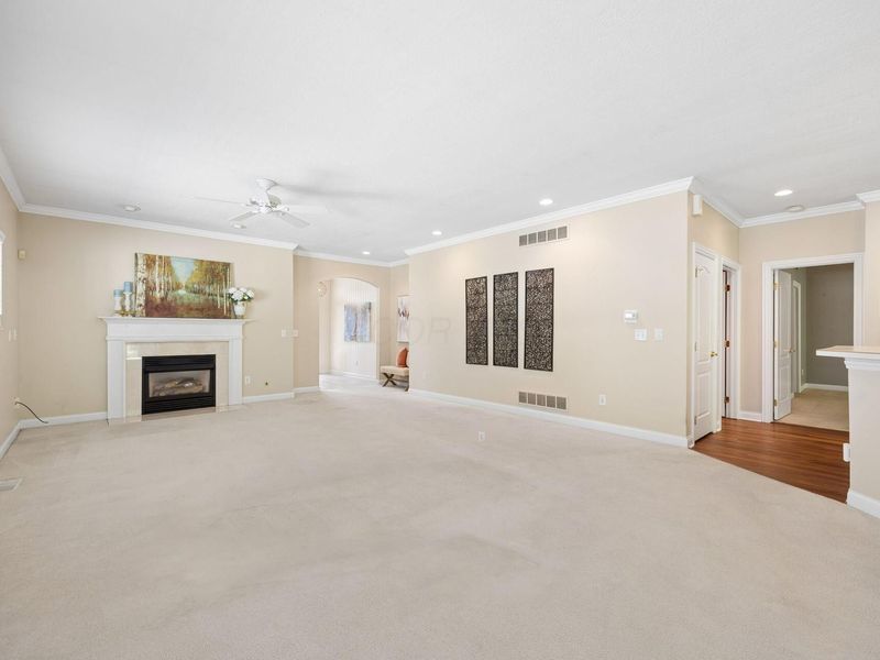 5349 Castle Pines, Columbus, OH 43235 Photo 6