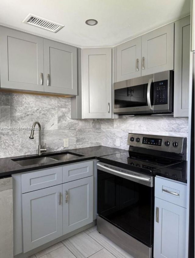 165 Fanshaw D, Unit 165, Boca Raton, FL 33434 Photo