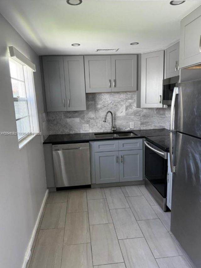 165 Fanshaw D , Unit 165, Boca Raton, FL 33434 Photo