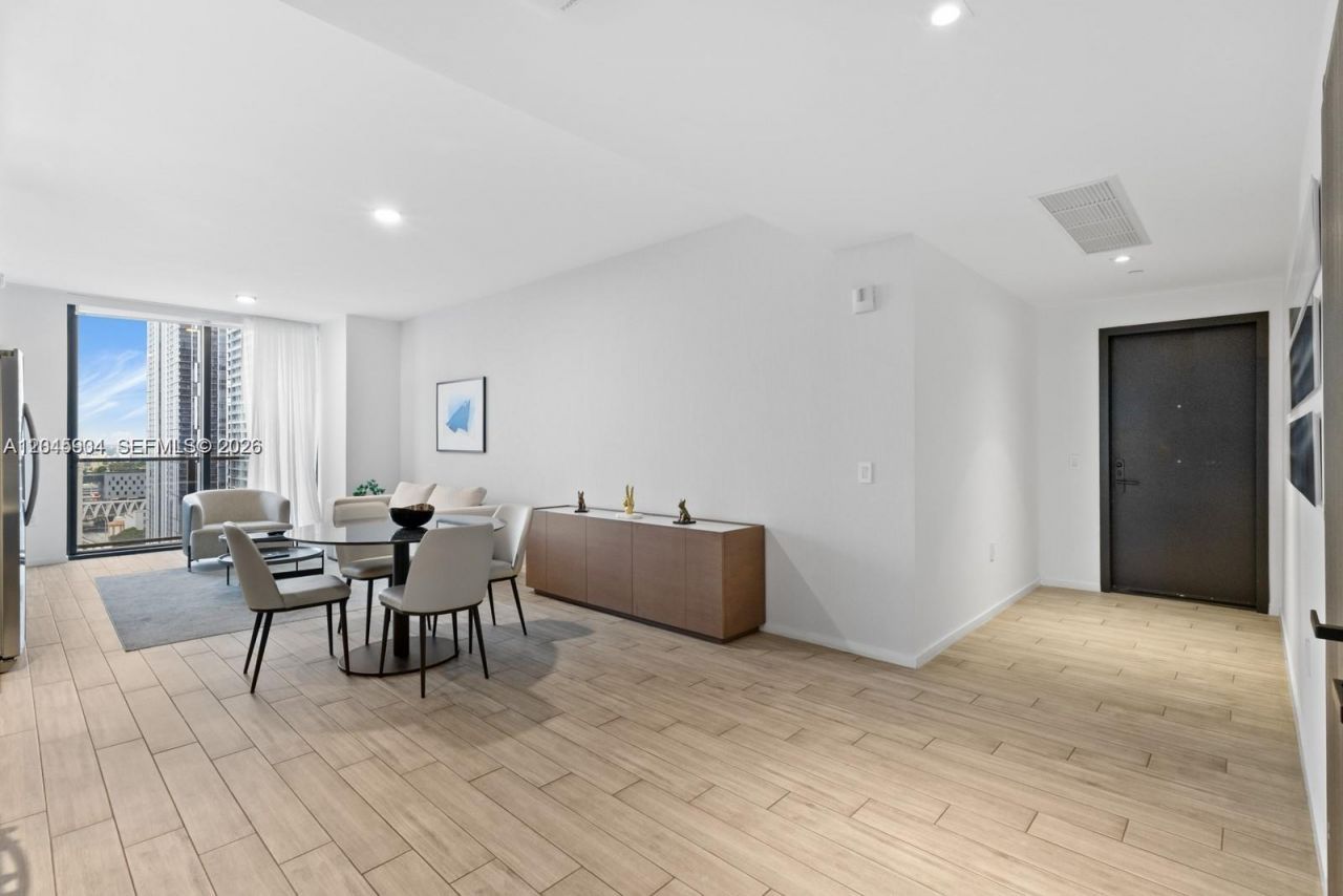 398 NE 5th St , Unit 1518, Miami, FL 33132 Photo